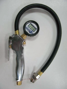 DIGITAL TIRE INFLATOR